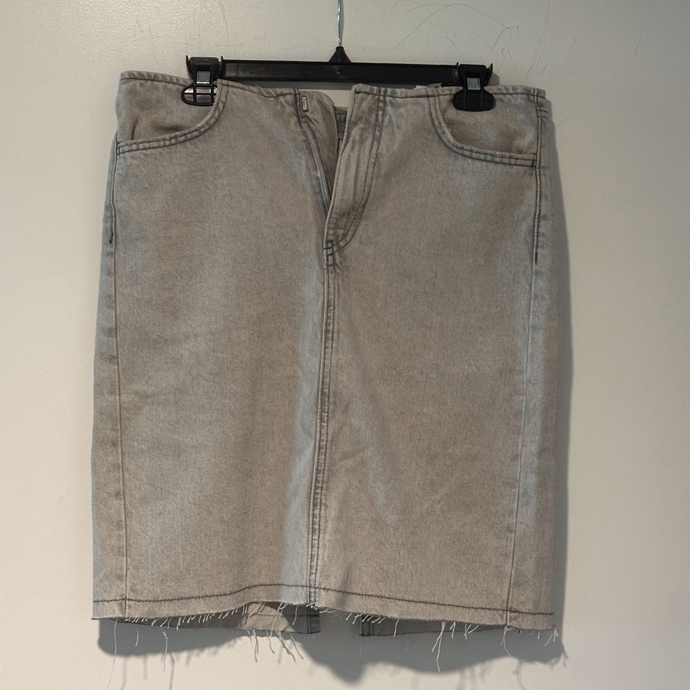 Gray denim skirt